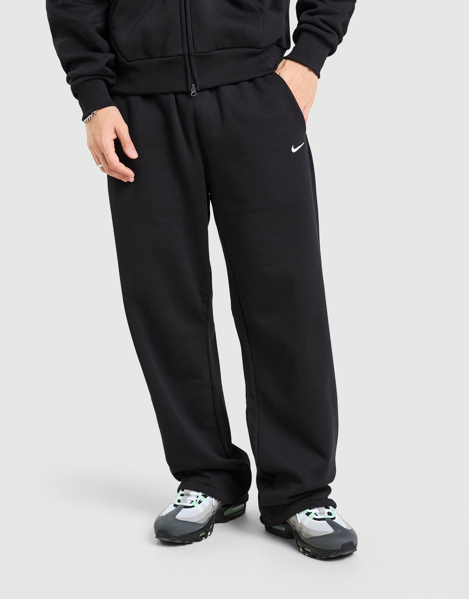 Nike Solo Open Hem Jogginghose