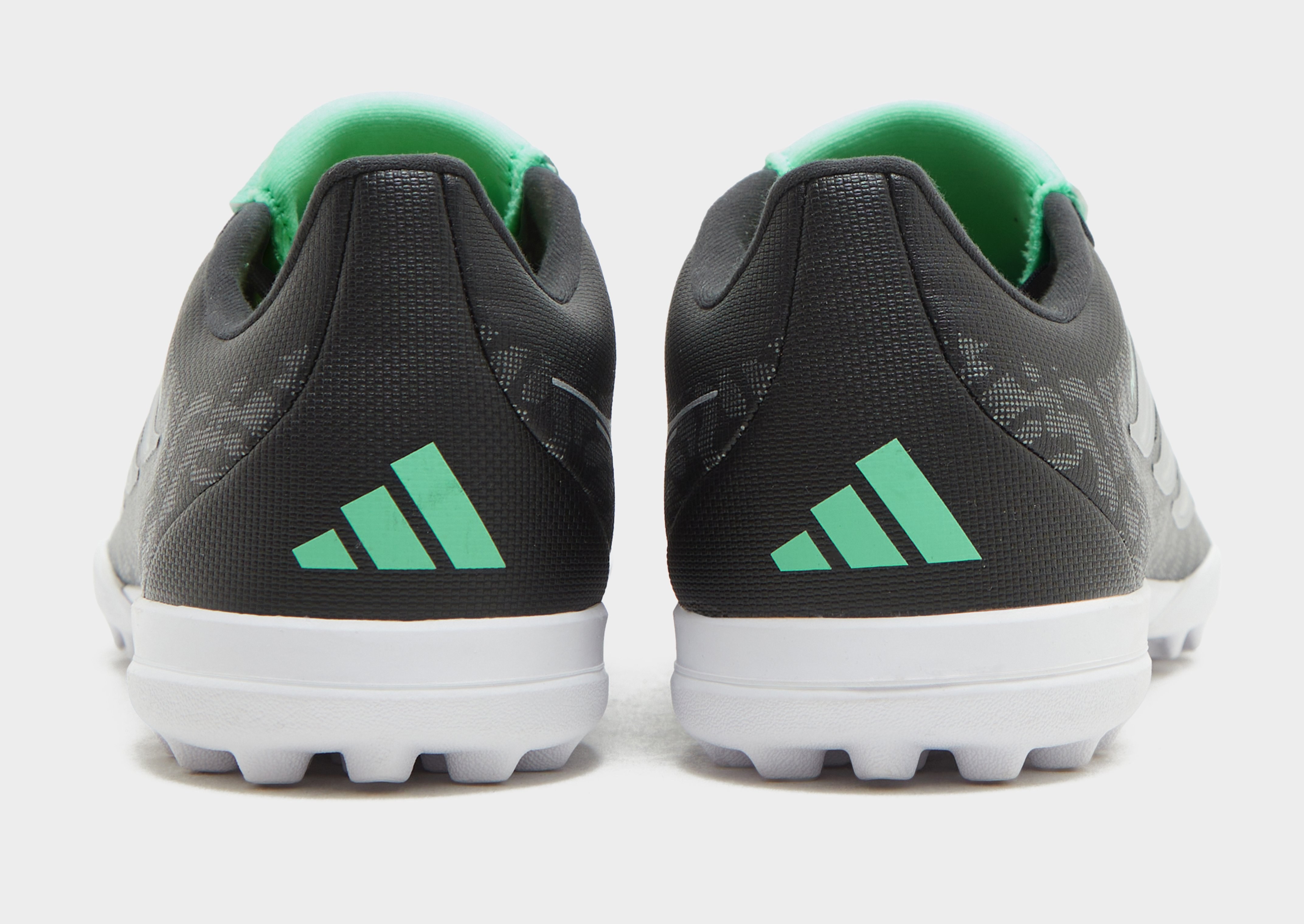 adidas Predator Club TF mit umklappbarer Zunge