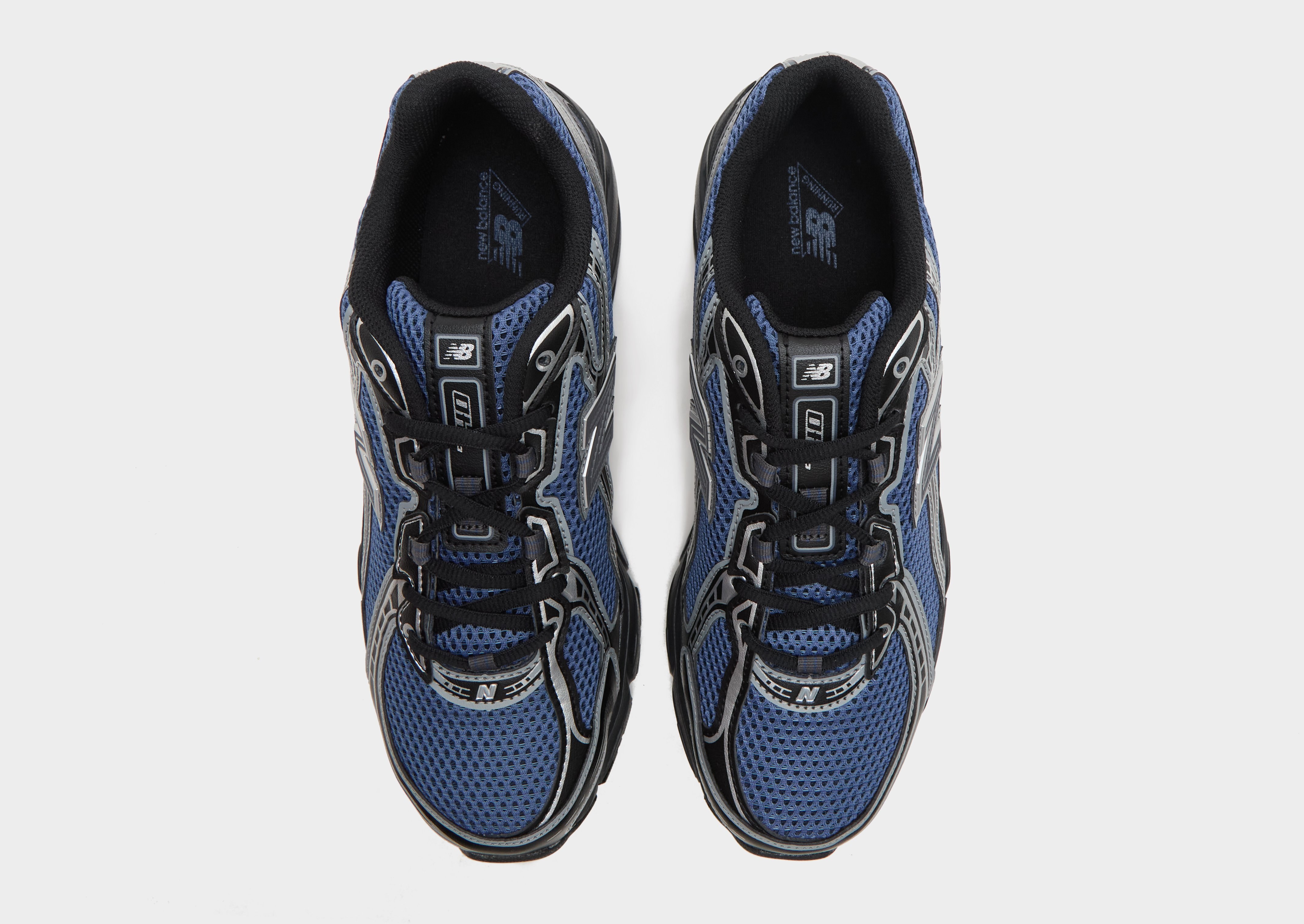 New Balance 740