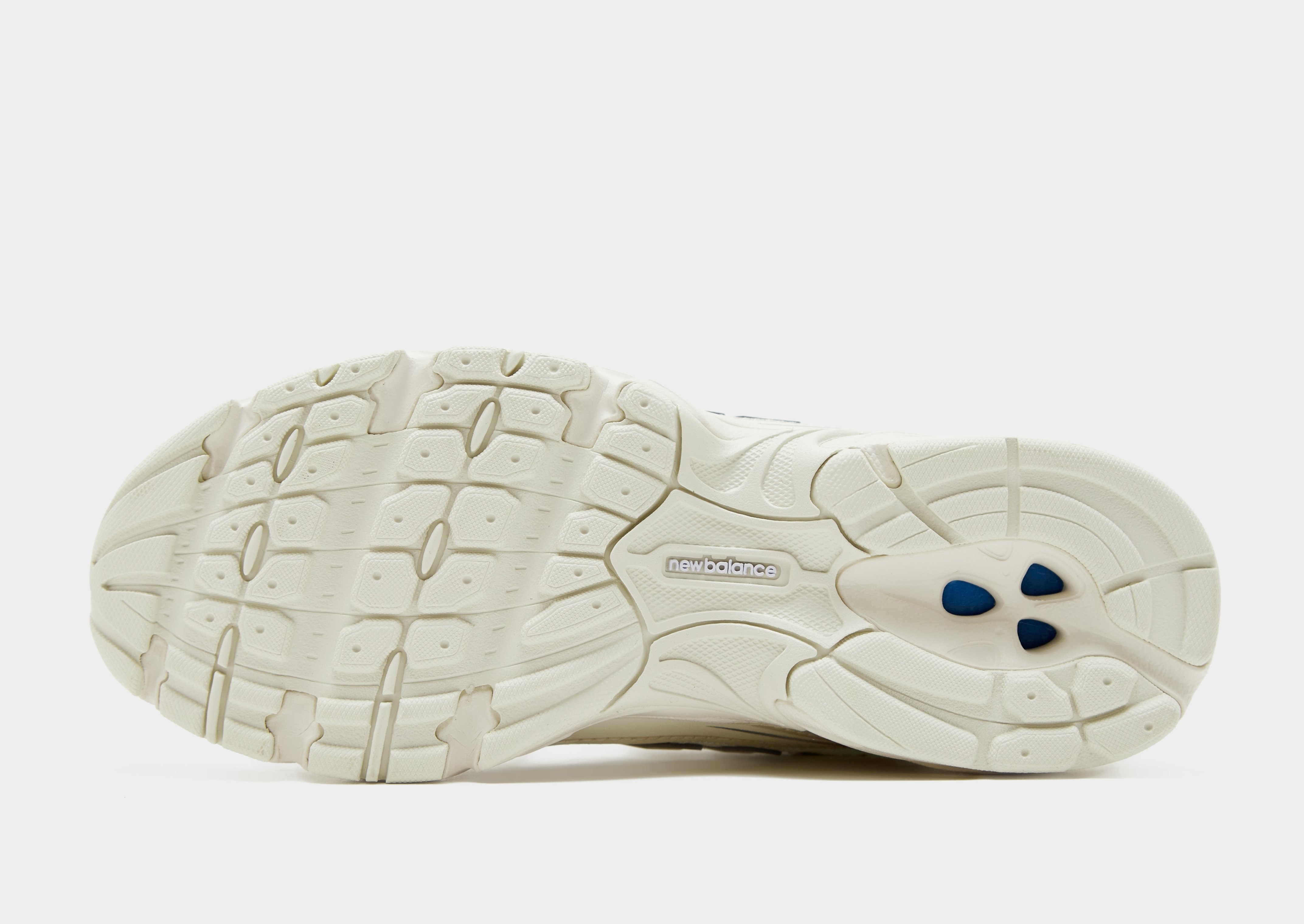 New Balance 740 Damen