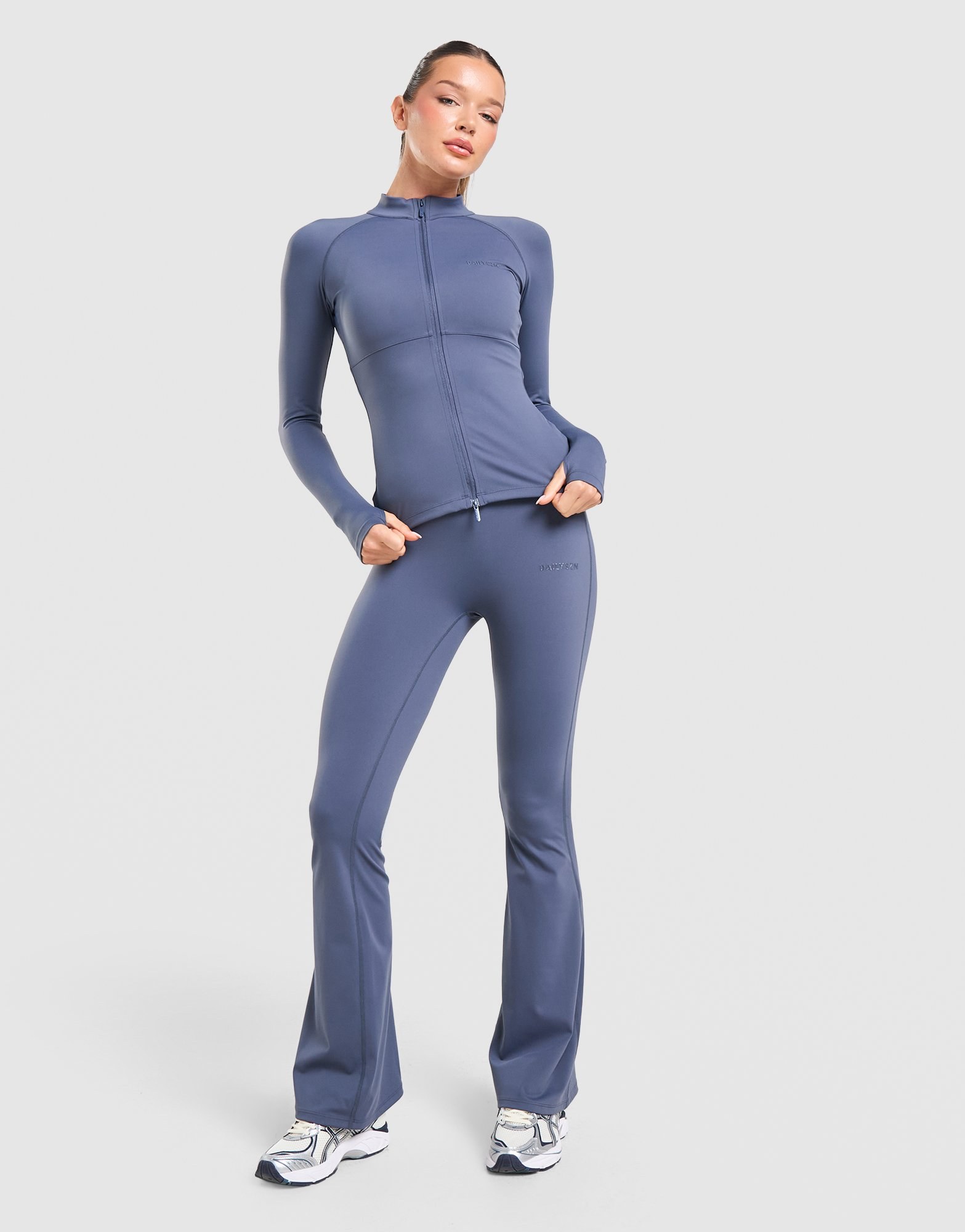 DAILYSZN Sculpt Full-Zip Fitted Oberteil