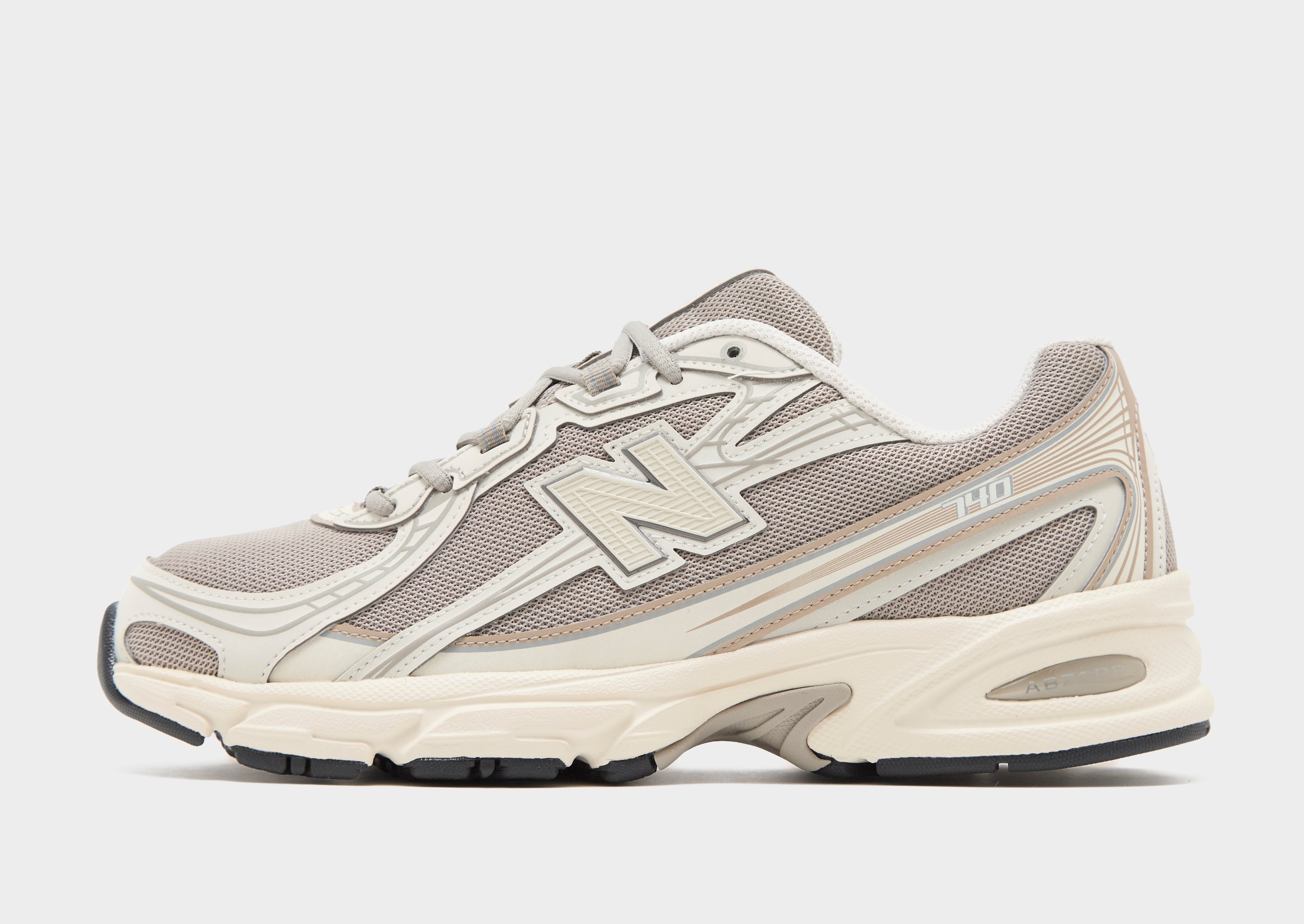 New Balance 740